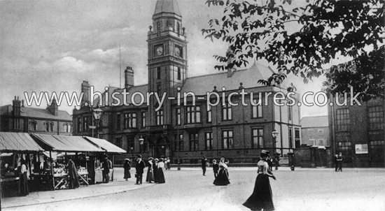 Town Hall and Corner of Market Place, Hyde. c.1904